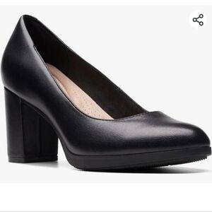 Clarks Womens Bayla Skip Pump